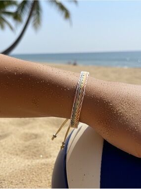 Everyday Slim Gold Beaded Bracelet - Women's Jewelry